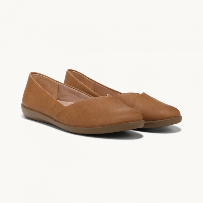 LifeStride Notorious Flat - Tan Faux Leather