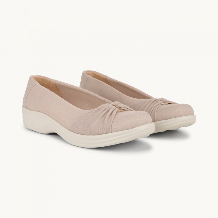 LifeStride Paige Slip On - Beige Fabric
