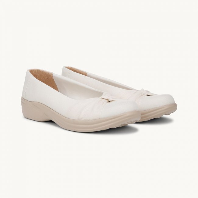 LifeStride Paige Slip On - Sugar Cream Fabric