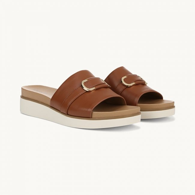 LifeStride Genevieve Flat Sandal - Tan Faux Leather
