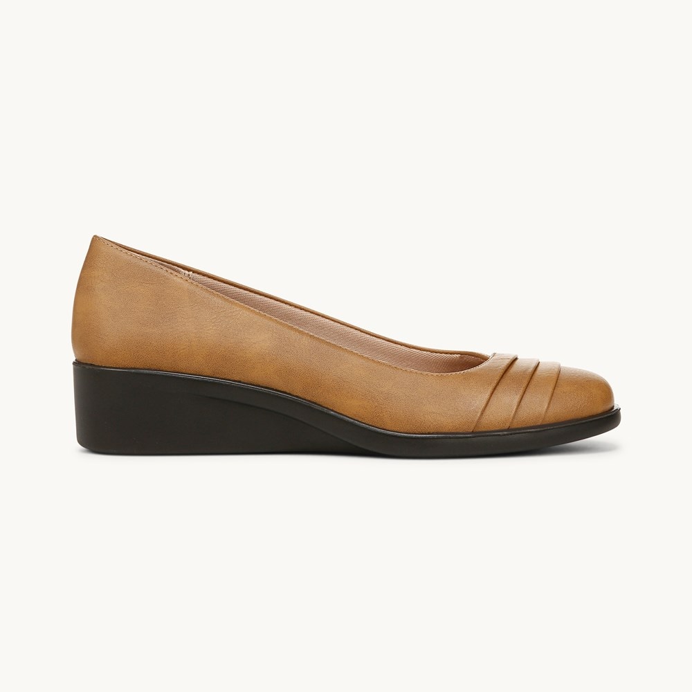 LifeStride Jenna Slip On - Tan Faux Leather
