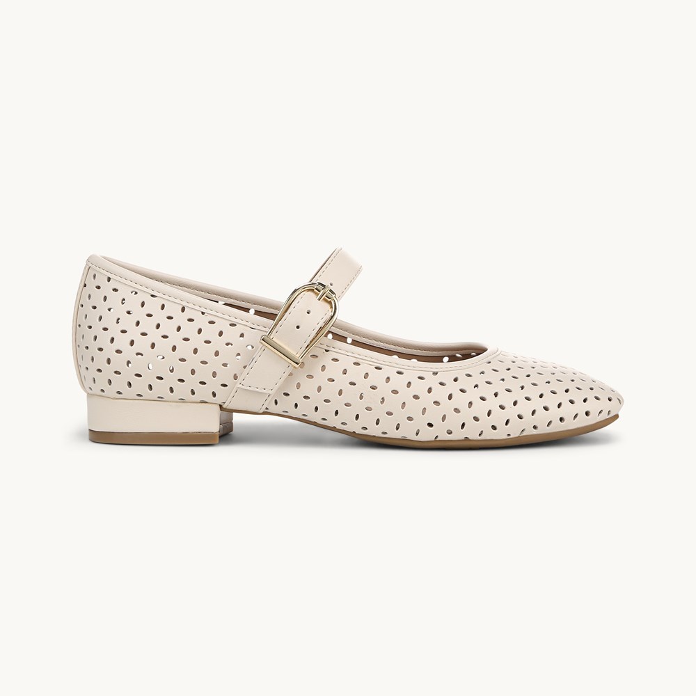 LifeStride Cameo 3 Mary Jane Flat - Cream Faux Leather