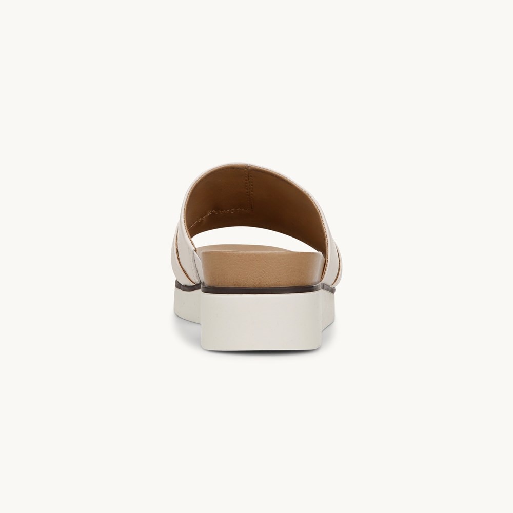 LifeStride Genevieve Flat Sandal - Creme Beige Faux Leather