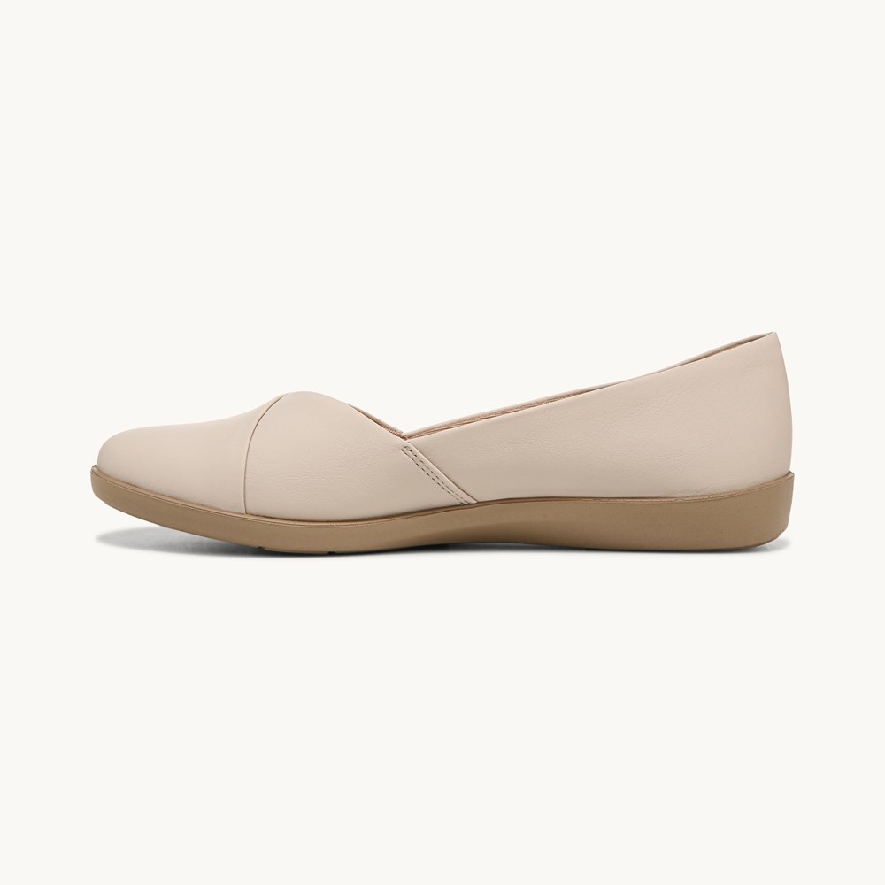 LifeStride Notorious Flat - Almond Fabric