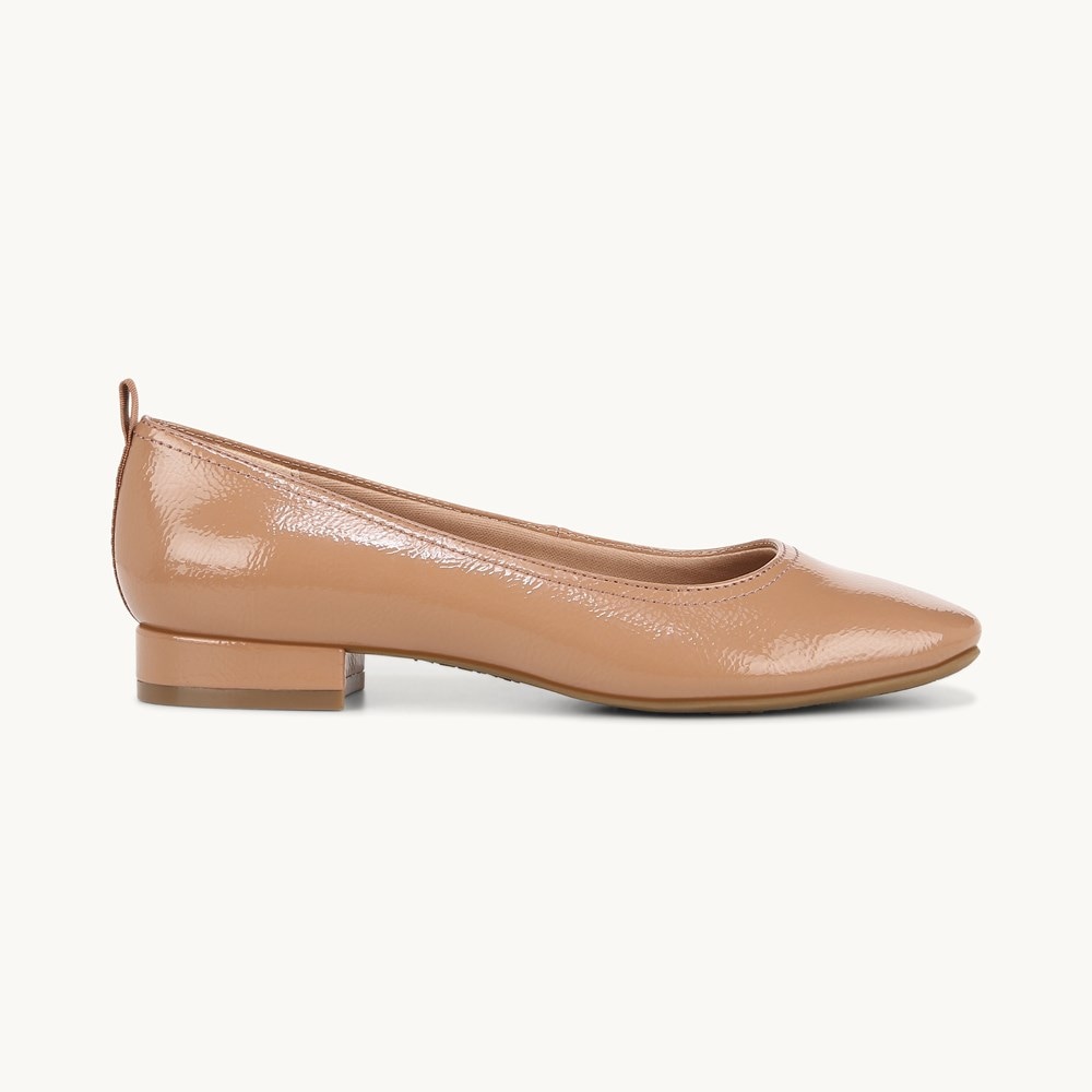 LifeStride Cameo Flat - Desert Nude Faux Leather