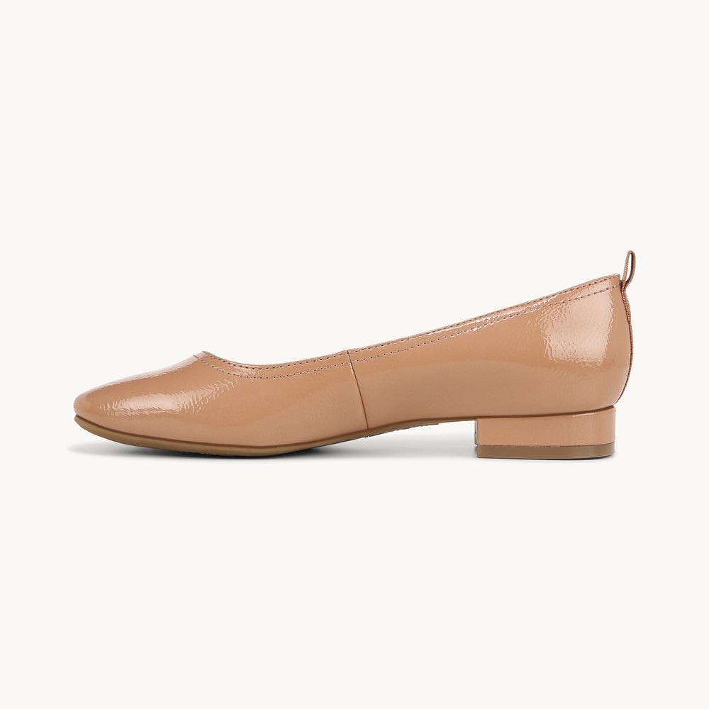 LifeStride Cameo Flat - Desert Nude Faux Leather