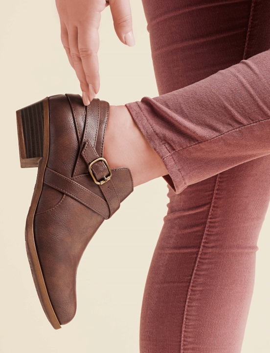 LifeStride Adley Shootie - Whiskey