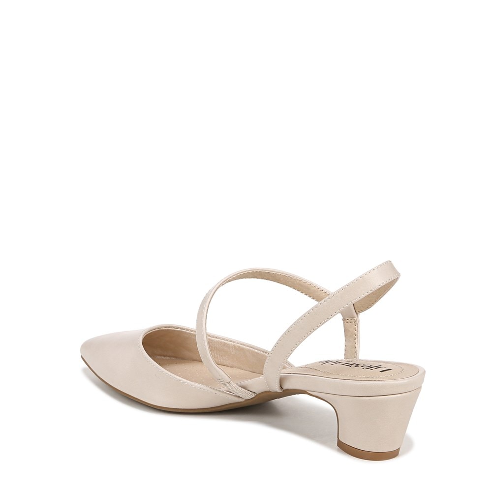 LifeStride Minimalist Pump - Almond
