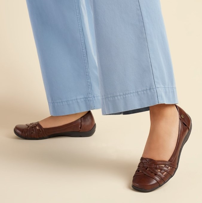 LifeStride Diverse Flat - Dark Tan
