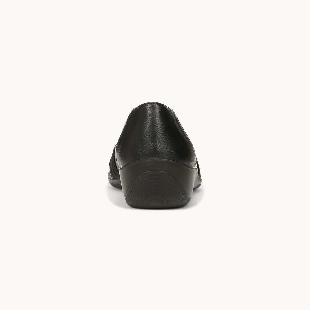 LifeStride Incredible 2 Slip On - Black Faux Leather