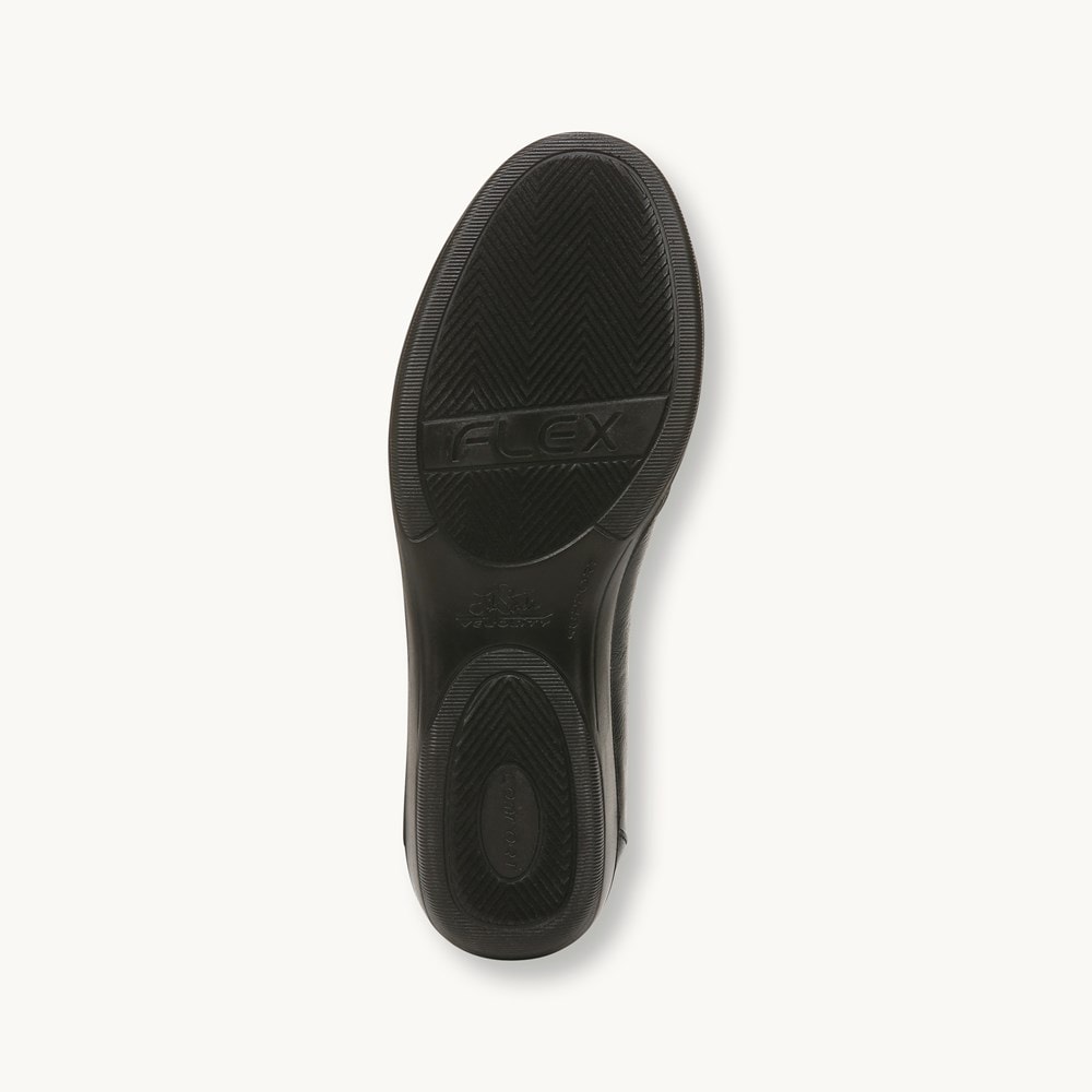 LifeStride Incredible 2 Slip On - Black Faux Leather