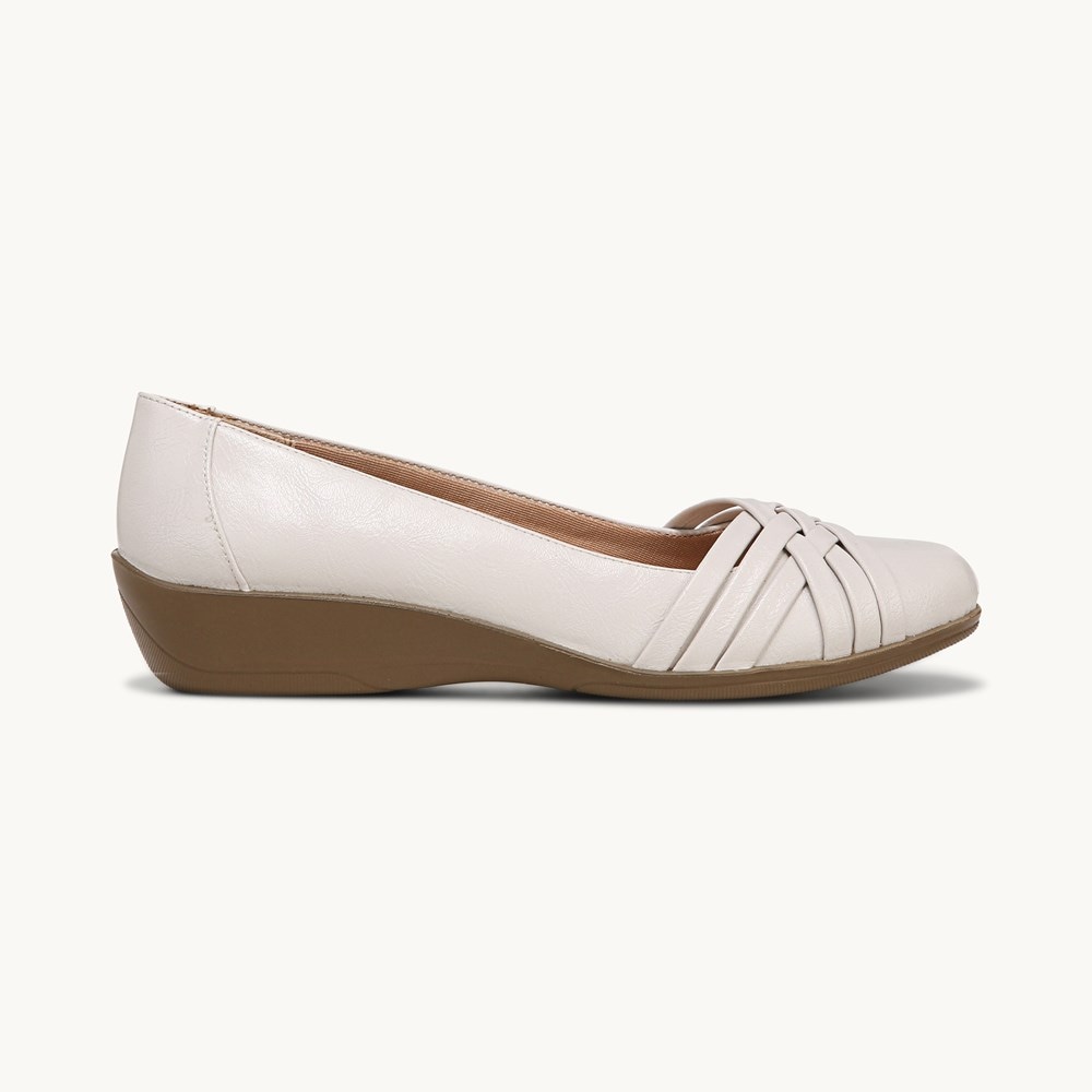 LifeStride Incredible Slip On - Vanilla Synthetic