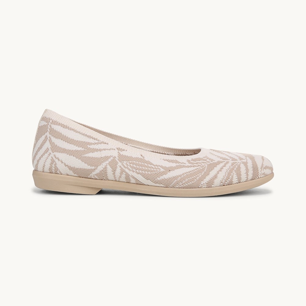 LifeStride Kit 2 Ballet Flat - Beige Knit Fabric