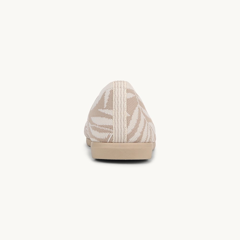 LifeStride Kit 2 Ballet Flat - Beige Knit Fabric