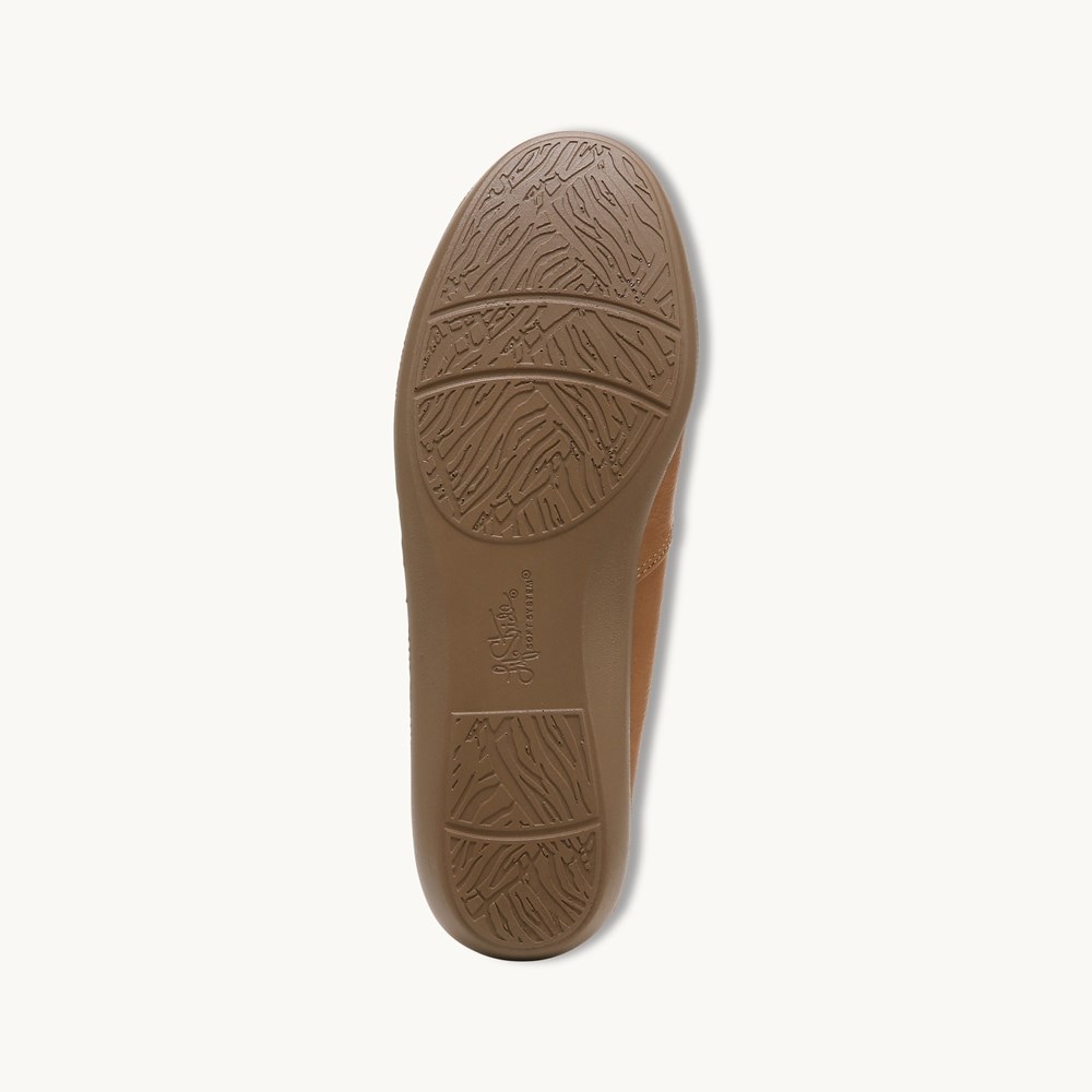 LifeStride Notorious Flat - Tan Faux Leather