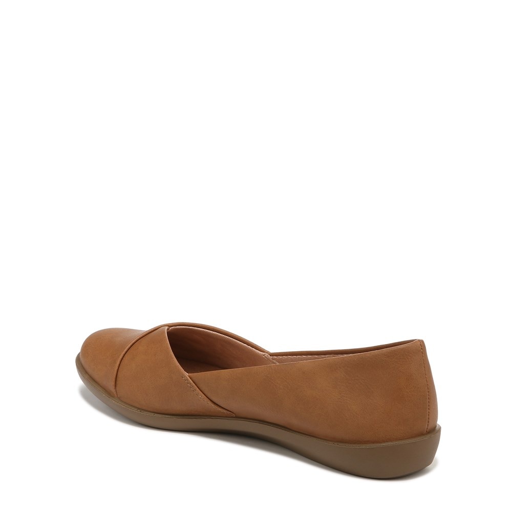 LifeStride Notorious Flat - Tan Faux Leather