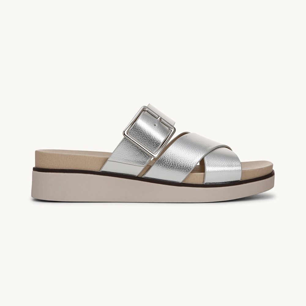 LifeStride Getaway Sandal - Silver Faux Leather