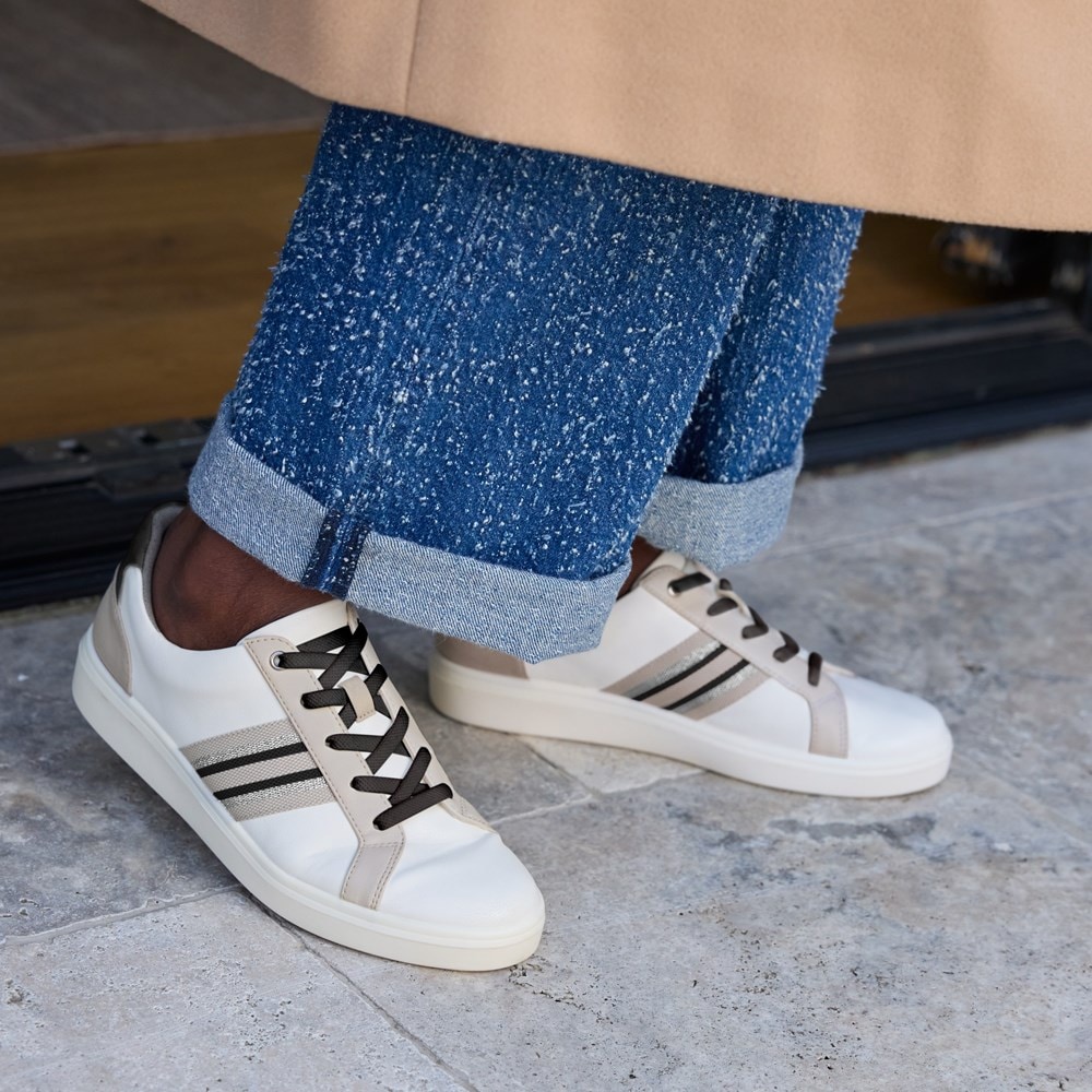 LifeStride Happy Friday Lace Up Sneaker - White