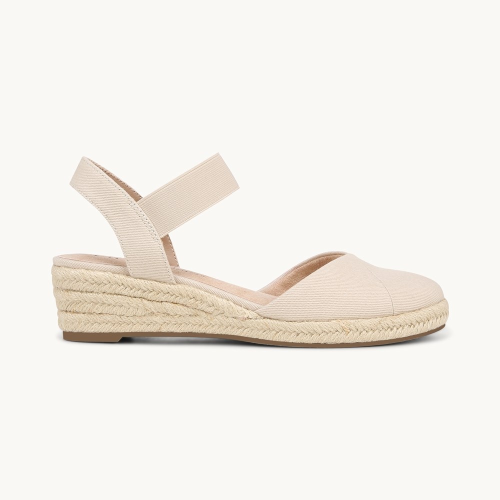 LifeStride Kimmie Espadrille Wedge - Beige Fabric