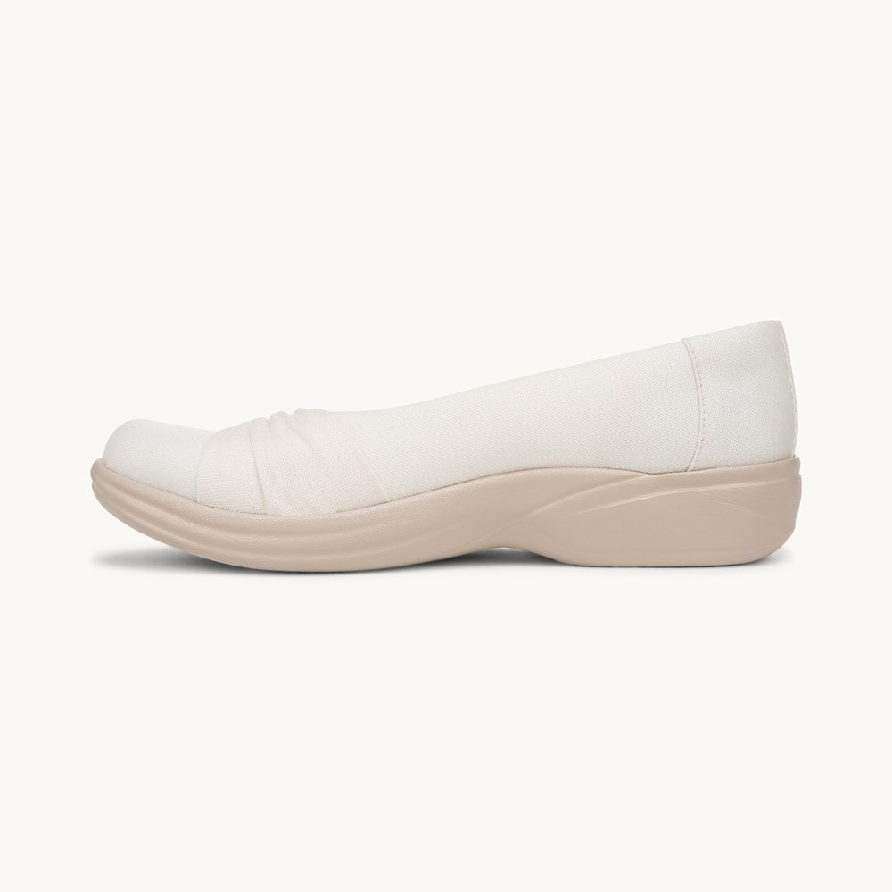 LifeStride Paige Slip On - Sugar Cream Fabric