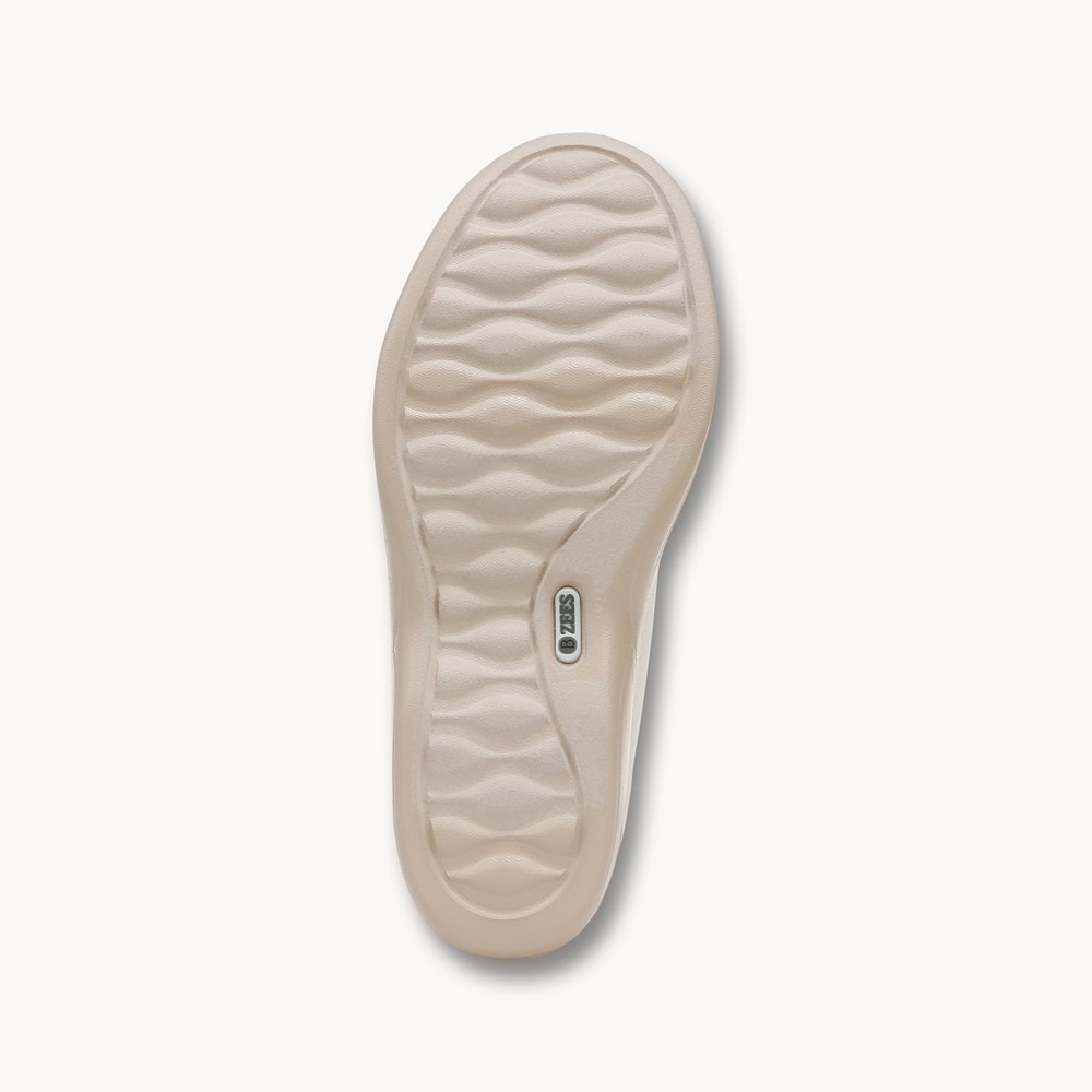 LifeStride Paige Slip On - Sugar Cream Fabric