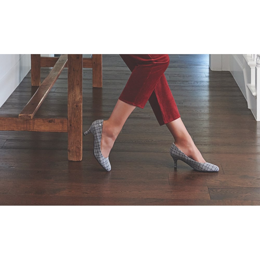 LifeStride Parigi Pump - Fire Red Patent