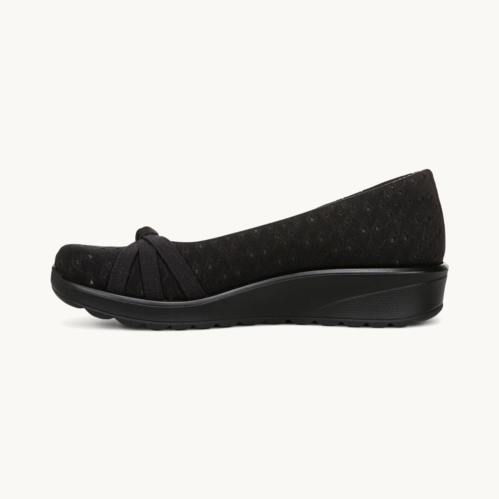LifeStride Gem 2 Slip On - Black Foral Dot Fabric