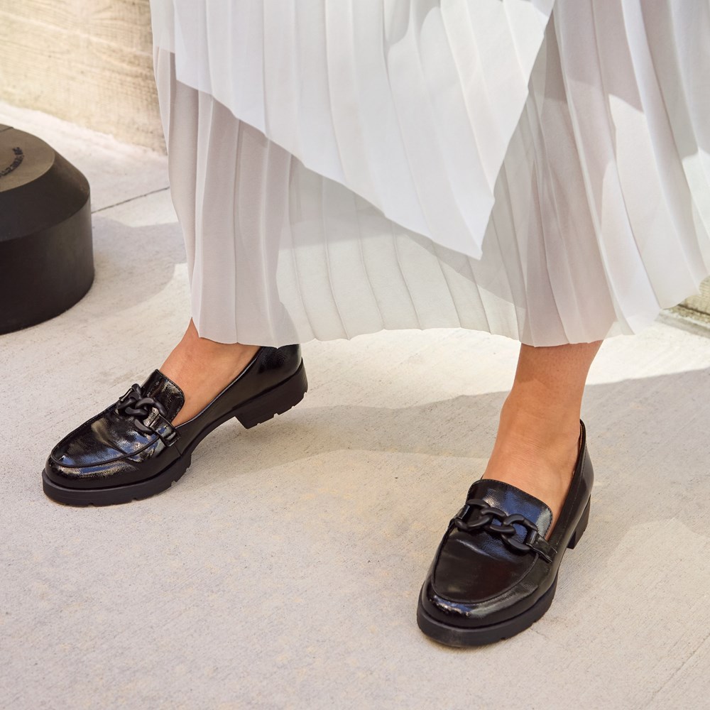 LifeStride London 2 Loafer - Black Faux Leather
