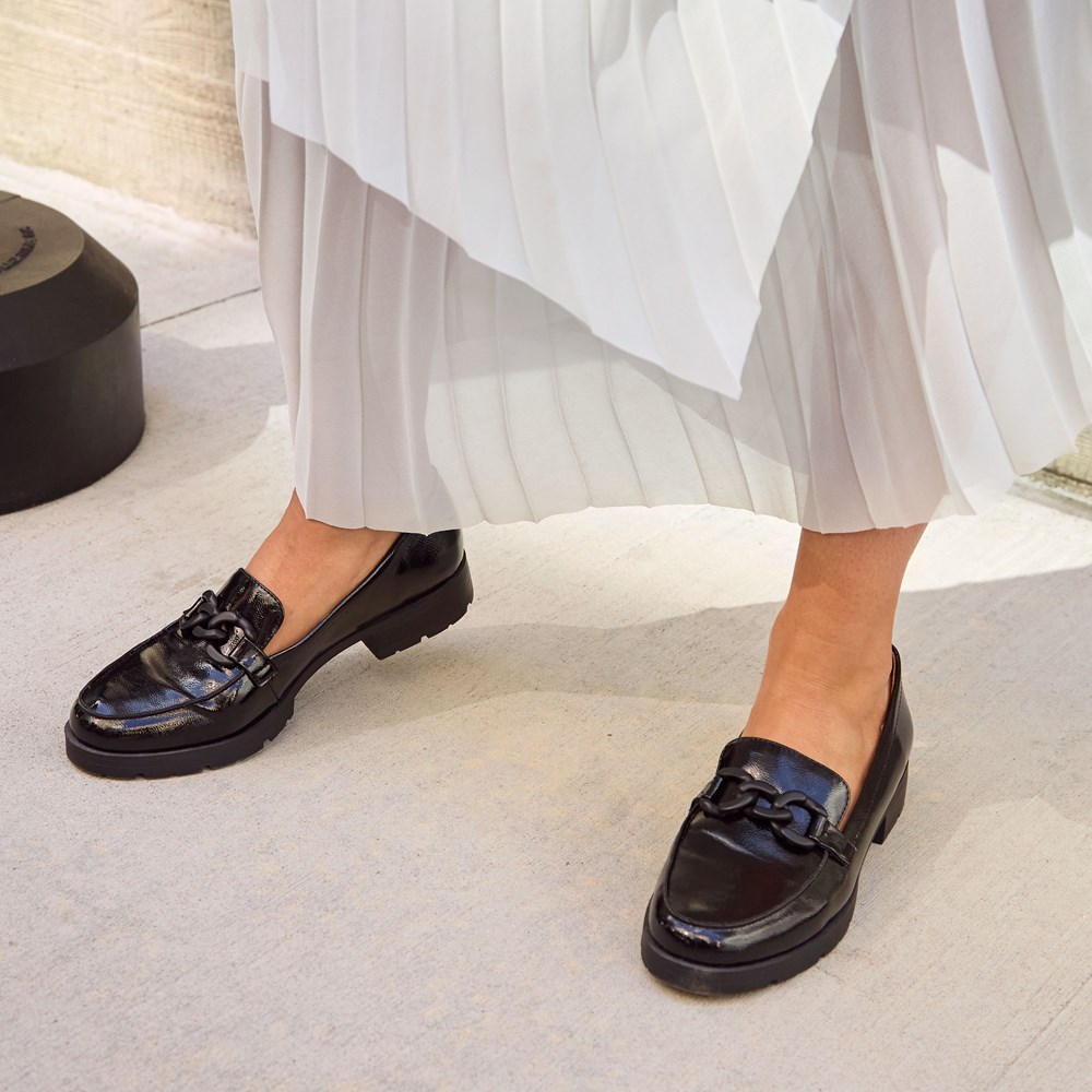 LifeStride London 2 Loafer - Black Faux Leather